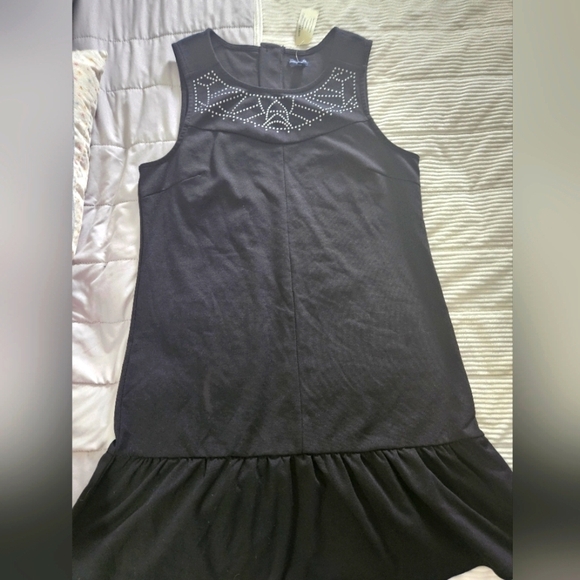 American Eagle Outfitters Dresses & Skirts - American Eagle Black Sleeveless Dress with Studded Design Size L NWT